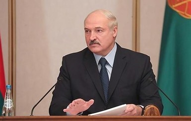 Лукашенко заявил о готовности выступить посредником между Россией и Украиной