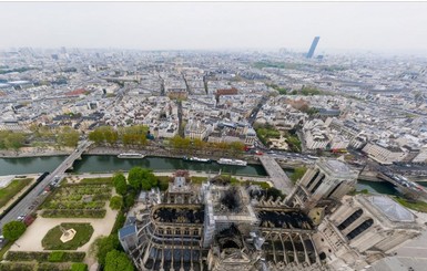 Пожар в Соборе Парижской Богоматери: появились панорамные фото последствий