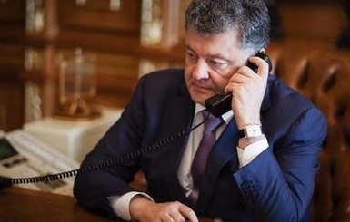 Порошенко звонит украинцам по телефону и зовет на выборы