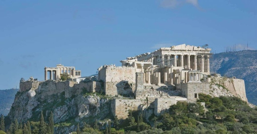 В Греции в Акрополь ударила молния, четверо человек пострадали