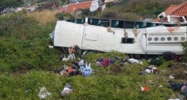 На Мадейре в ДТП с туристическим автобусом погибли 28 человек