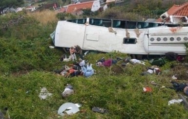 На Мадейре в ДТП с туристическим автобусом погибли 28 человек