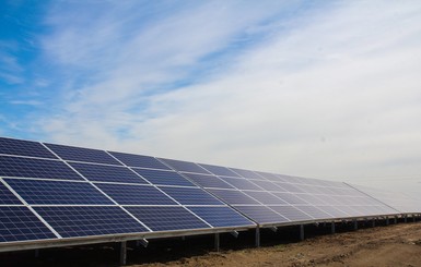 В Днепровской области открыли крупнейшую солнечную электростанцию Украины
