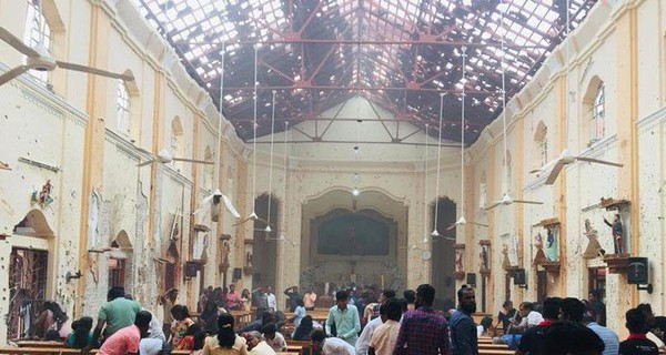 Взрывы на Шри-Ланке в католическую Пасху: минимум 137 человек погибли 