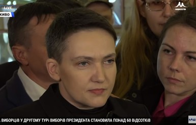 Савченко дала первый брифинг в Верховной Раде после годичного отсутствия