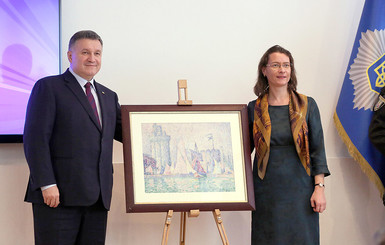 Украина вернула Франции украденную картину Поля Синьяка