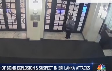 Теракты в Шри-Ланке: в сети показали видео с террористом-смертником в отеле  