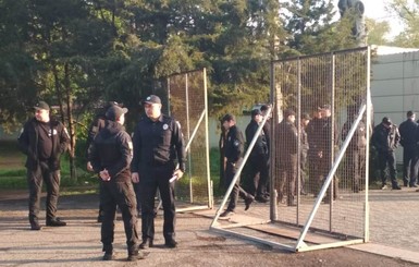 Куликово поле и Соборную площадь в Одессе оцепила полиция