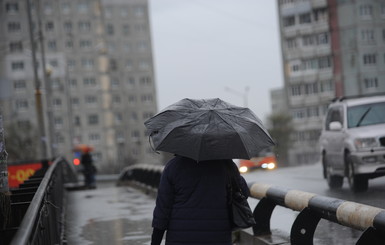 Прогноз погоды в Украине: всю неделю дожди, но до 24 тепла