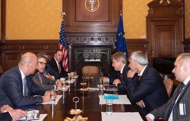 Представители Зеленского посоветовались с США о газе и энергетике