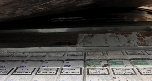 Из Закарпатья в Европу пытались переправить 11 тысяч пачек контрабандных сигарет