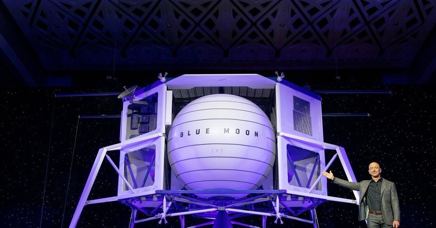 Основатель Amazon показал свой космический аппарат для полетов на Луну