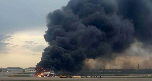 Авиакатастрофа в Шереметьево: пассажиры с ручной кладью не виноваты в гибели остальных