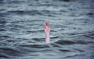 В Одесской области маленький мальчик утонул в бассейне