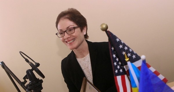 Посольство США официально объявило о завершении работы Йованович в Украине