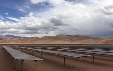 Порошенко на прощанье подписал закон о запрете наземных солнечных электростанций