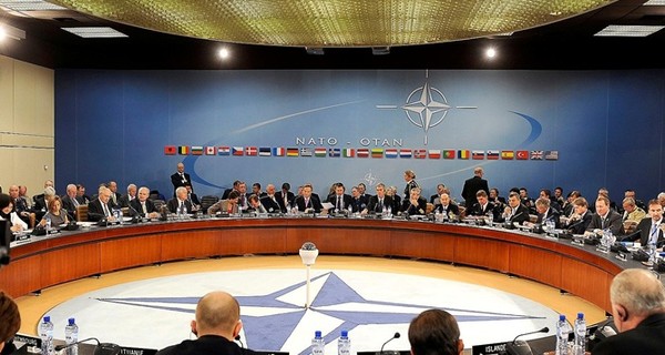 В НАТО заявили, что 2019-й год станет для Украины решающим