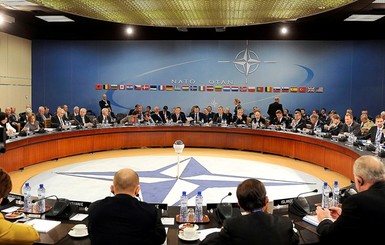 В НАТО заявили, что 2019-й год станет для Украины решающим