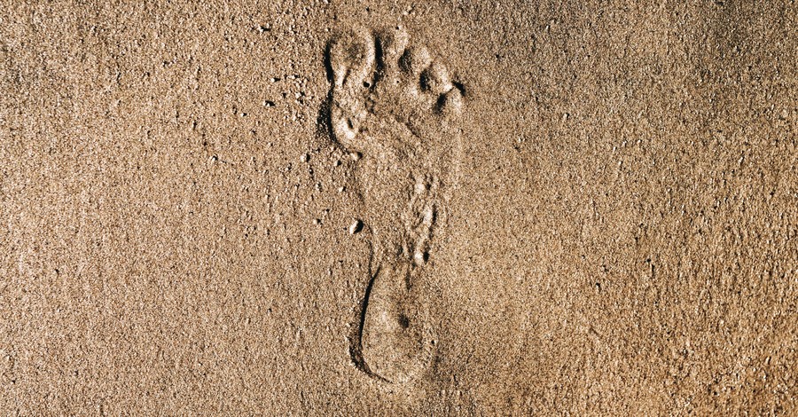 В Ровенской области мальчика похоронило под завалами песка
