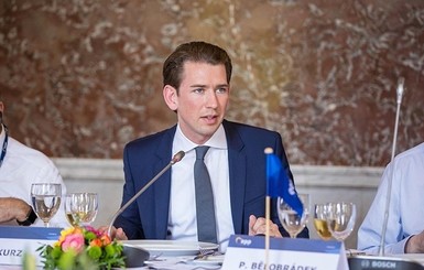 Президент Австрии распустил правительство во главе с Себастьяном Курцем