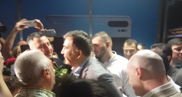 Саакашвили вернулся в Украину