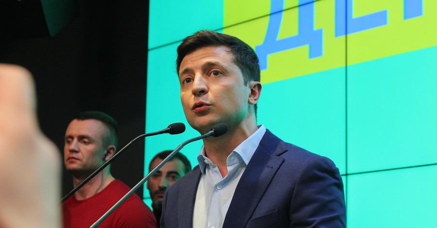 В АП заявили, что Зеленский предложит Раде уволить Луценко