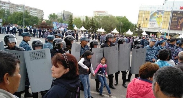 Выборы в Казахстане: задержаны более 500 протестующих