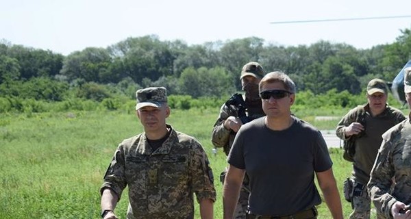 В Донбассе побывала делегация СНБО