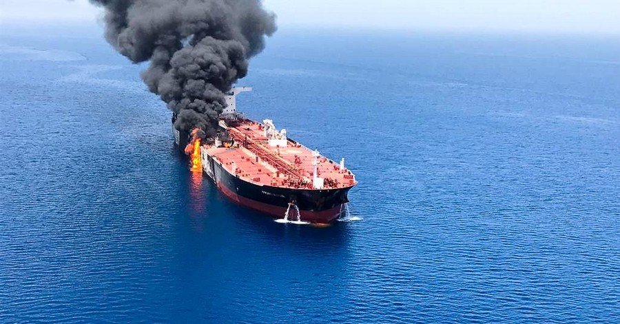 Нападение на танкеры в Оманском заливе: США обвинили Иран