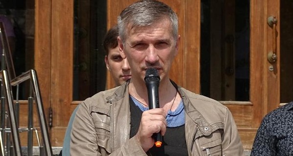 Подозреваемых в покушении на одесского активиста Михайлика выпустили