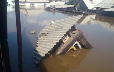 В России 40-тысячный город затопило по крыши