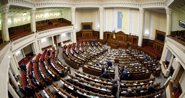 ЦИК зарегистрировала партию Саакашвили, а Парасюку отказала