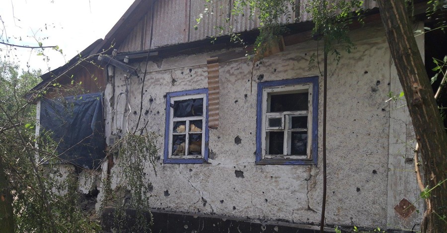 В Донбассе обстреляли Водяное и Екатериновку