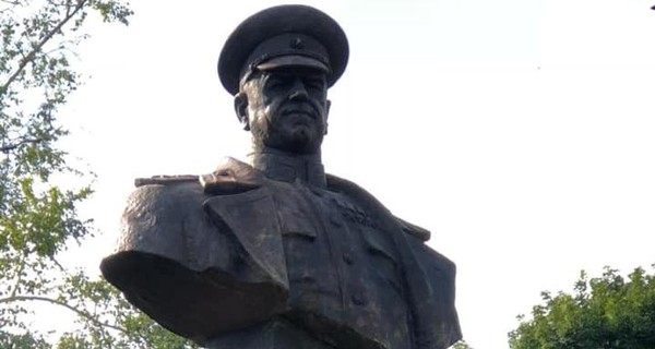 Институт Нацпамяти отреагировал на восстановление памятника Жукову