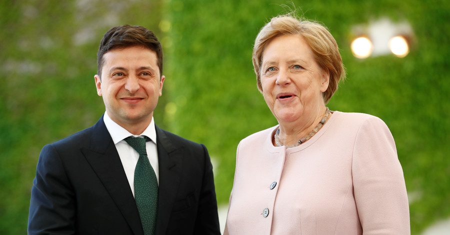 Зеленский обсудил с Меркель военнопленных, инвестиции и транзит газа