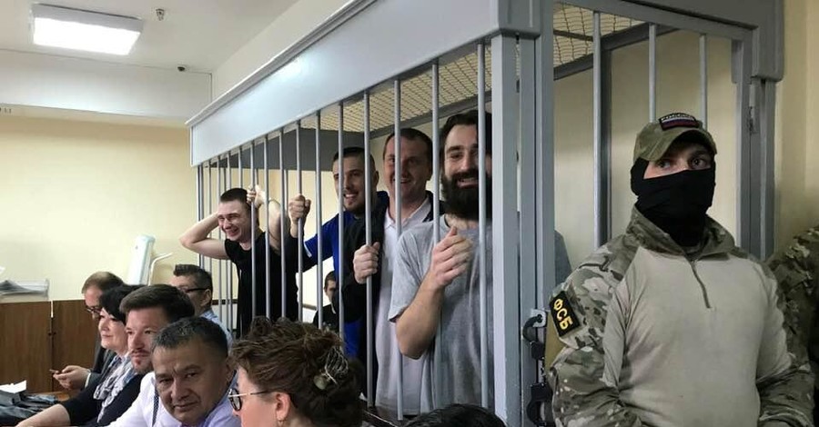 В России 6 украинским морякам продлили арест, на очереди - еще 18