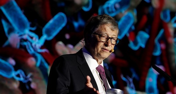 Билл Гейтс впервые потерял второе место в рейтинге самых богатых людей мира