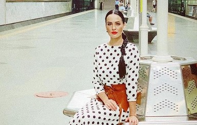 Даша Астафьева показала видео - результат своей романтической съемки в метро