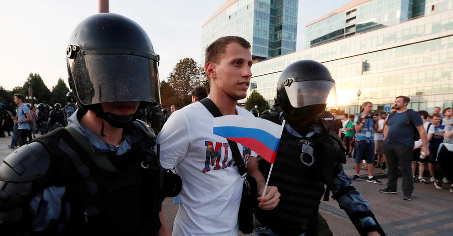МИД Украины сделал заявление из-за разгона митингующих в Москве