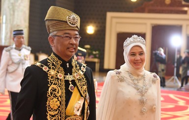 В Малайзии новый король принес присягу в свой юбилей