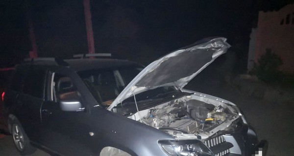 СМИ: в Никополе взорвали автомобиль предпринимателя