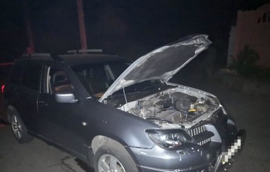 СМИ: в Никополе взорвали автомобиль предпринимателя
