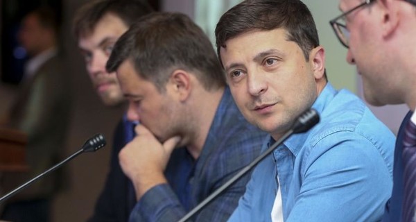 Зеленский прокомментировал скандал с заявлением Богдана об отставке