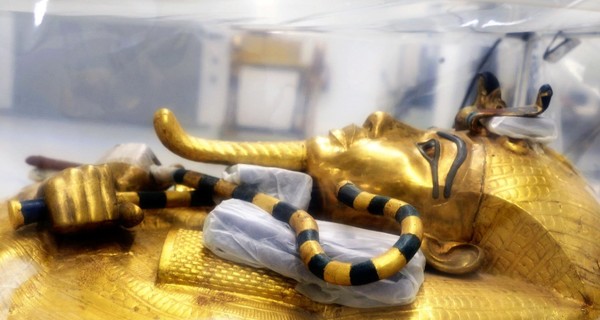 В Египте начали реставрацию саркофага Тутанхамона