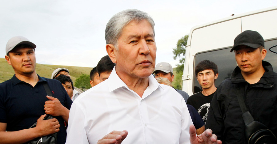 В чем обвиняют экс-президента Кыргызстана