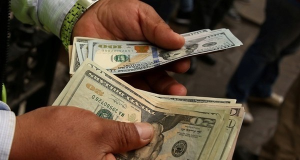 Доллар вместо гривны: может ли Украина перейти на иностранную валюту