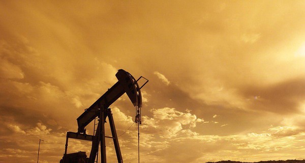 Падение цен на нефть как предвестник кризиса: что это значит для Украины