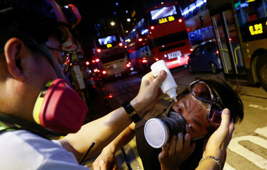 Протесты в Китае: опубликовали фотографии бронетехники близ Гонконга