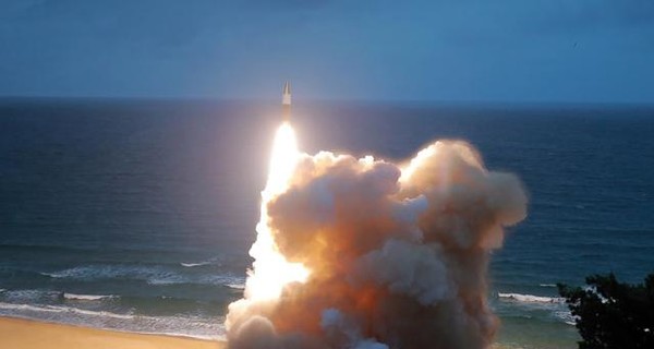 КНДР провела запуск ракет в сторону Японского моря