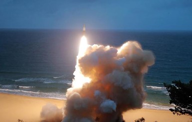 КНДР провела запуск ракет в сторону Японского моря